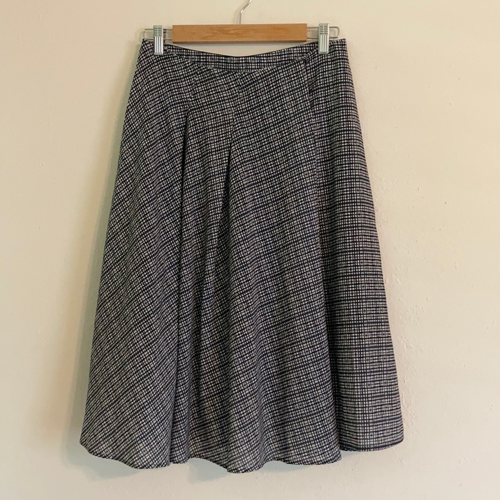 EUC Ranna Gill midi skirt